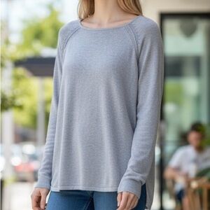 Kim Rodger’s Top Sweater Gray Long Sleeve Round Neck Medium Cotton